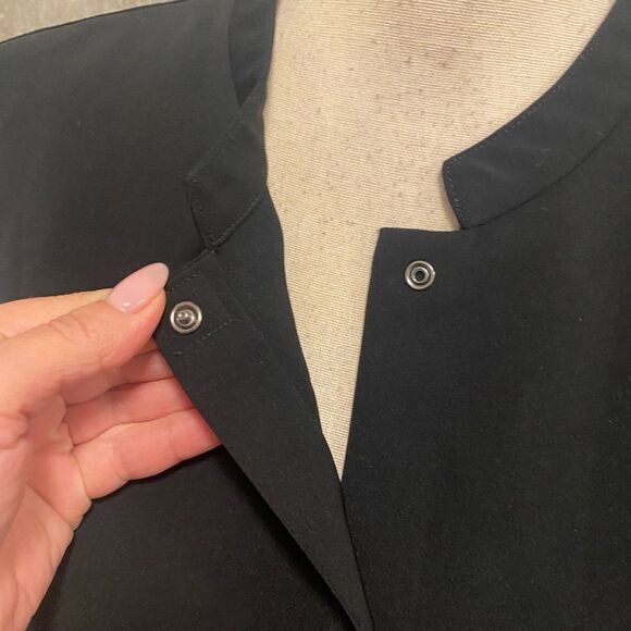 Giorgio Armani blouse, size 14 - Picture 3 of 8